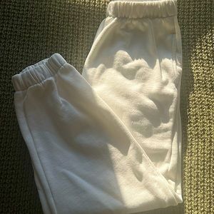Brandy Melville Rosa Sweatpants in white